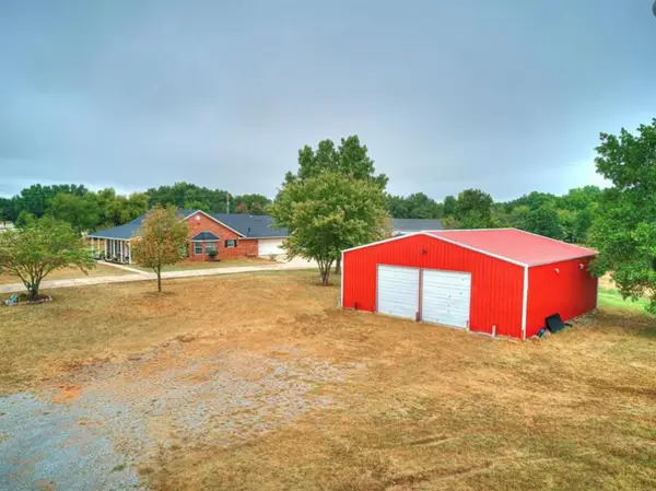 23 Lake Lane, Shawnee, OK 74804
