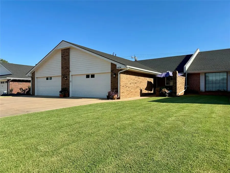 1404 E Proctor Avenue, Weatherford, OK 73096 - #3