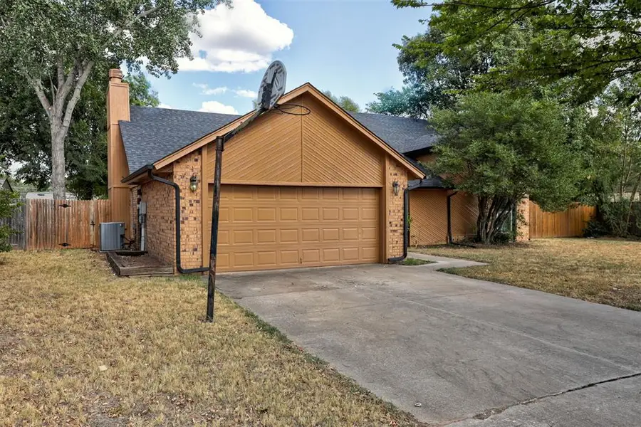 3300 N Meadowood Drive, Oklahoma City, OK 73110 - #3