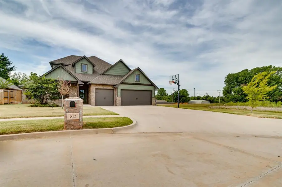 512 E Barajas Terrace, Mustang, OK 73064 - #3