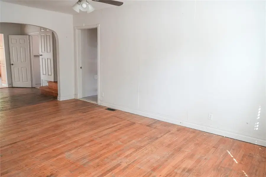1008 S Miles Avenue, El Reno, OK 73036 - #3