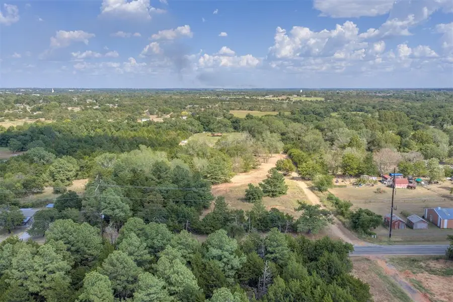760 N Harrah Road, Harrah, OK 73045 - #2