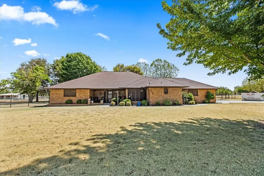 826 S Ebeling Drive, Mustang, OK 73064 - #2