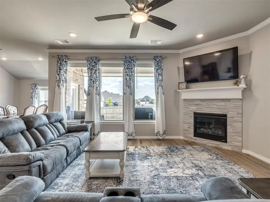 1624 NE 35th Street, Oklahoma City, OK 73160 - #3