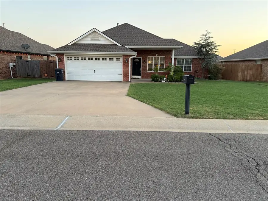 2220 Crooked Oak Drive, Shawnee, OK 74804 - #2