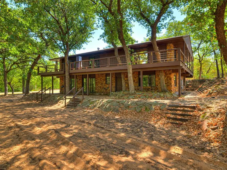 3521 N Bryant Avenue, Edmond, OK 73034 - #2
