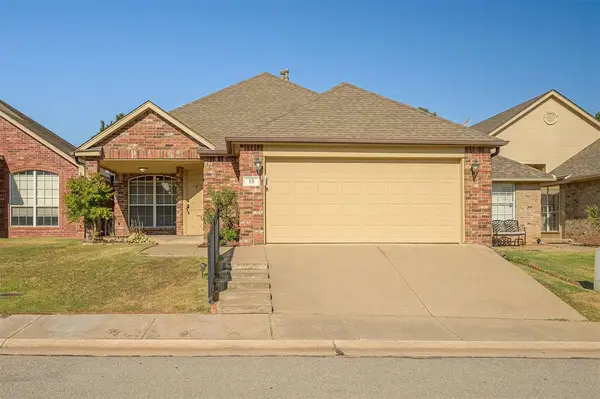 15 S Ridge Pointe Drive, Edmond, OK 73034