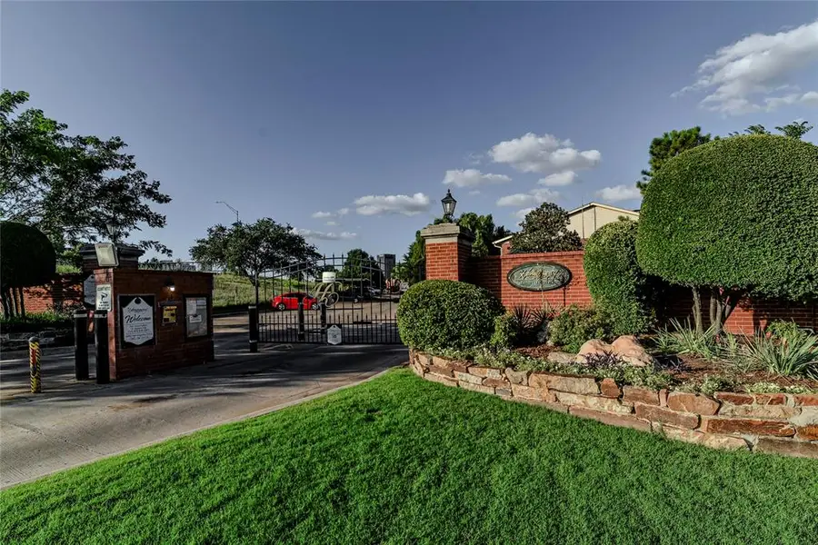4400 Hemingway Drive #215, Oklahoma City, OK 73118 - #2