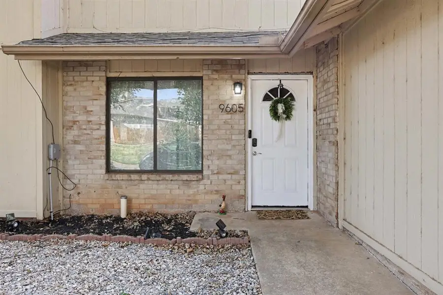9605 Hefner Village Boulevard, Oklahoma City, OK 73162 - #3