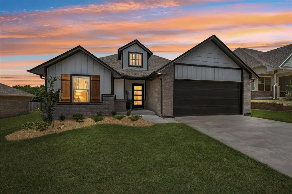 8125 Mountain Oak Drive, Edmond, OK 73034 - #1