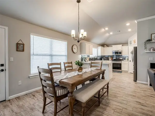 1105 Blackjack Creek Drive, Yukon, OK 73099