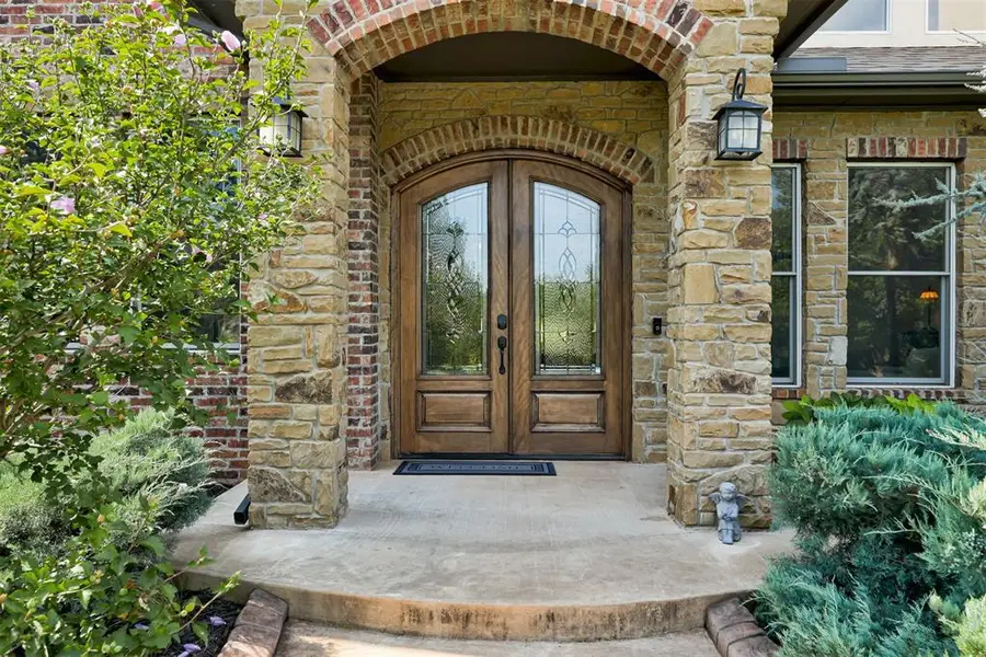 1020 Ascot, Edmond, OK 73034 - #2