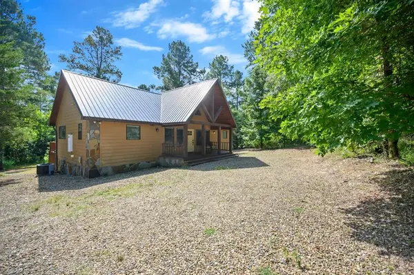 204 Eagle Mountain Trail, Broken Bow, OK 74728