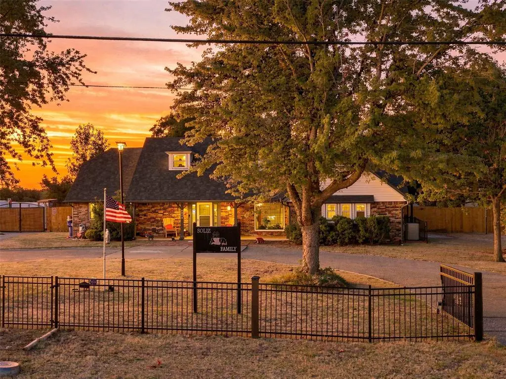 2303 E Elm Street, El Reno, OK 73036 - #1