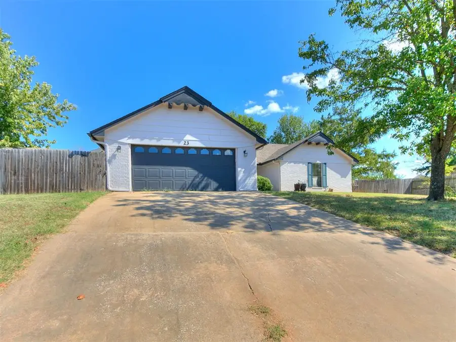 23 Crown Point, Shawnee, OK 74804 - #2