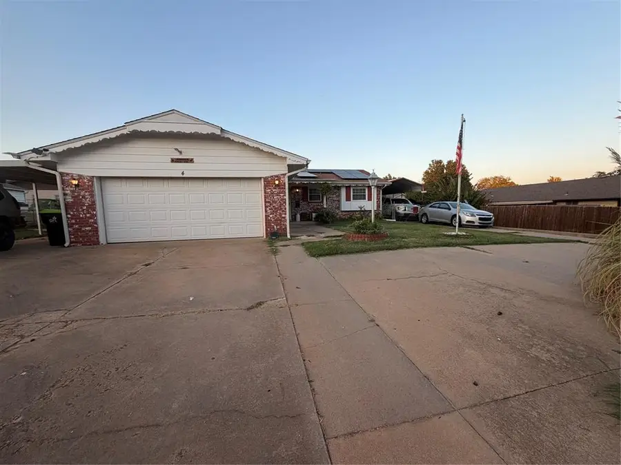 4 Cherokee Street, Shawnee, OK 74801 - #2