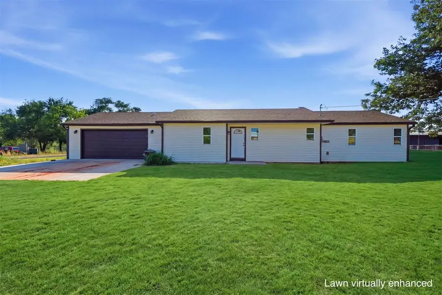 801 N Terrace Avenue, Sayre, OK 73662 - #3