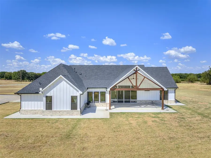 1598 Meridian Road, Ardmore, OK 73401 - #2