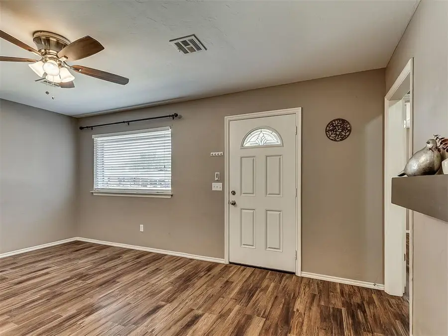 220 S Irving Drive, Moore, OK 73160 - #3