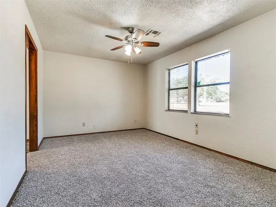 2432 SW Grand Boulevard, Oklahoma City, OK 73119 - #3