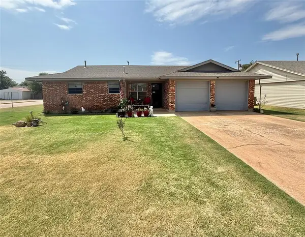 932 Hazel Street, Altus, OK 73521