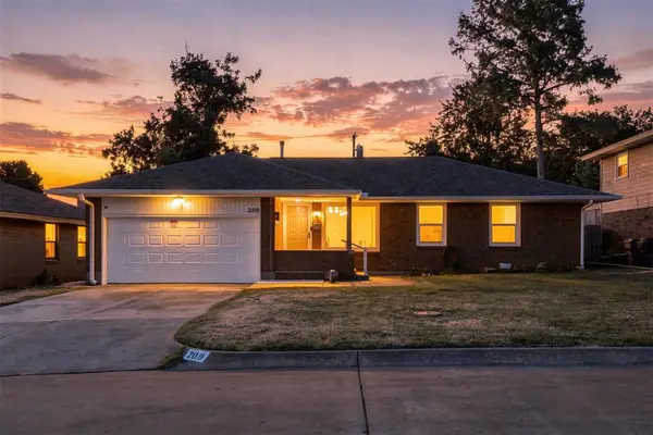 209 W Glenhaven Drive, Oklahoma City, OK 73110