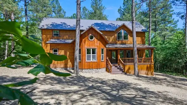 123 King Pine Lane, Broken Bow, OK 74728