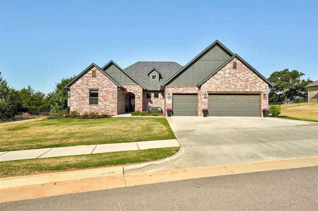 8003 Goldfinch Drive, Guthrie, OK 73044 - #1