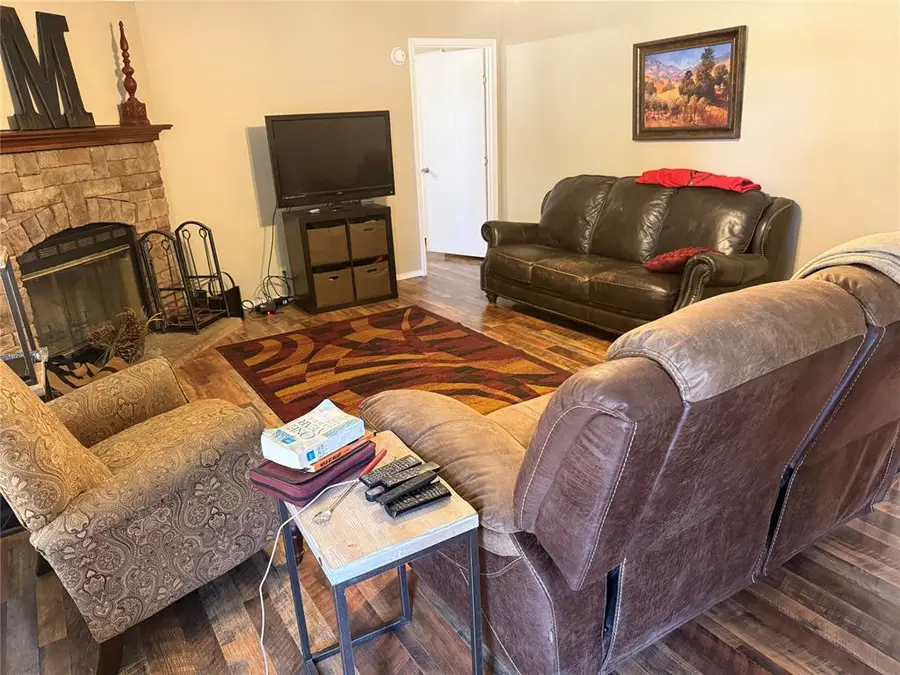 102 Castle Rock Lane, Shawnee, OK 74804 - #3