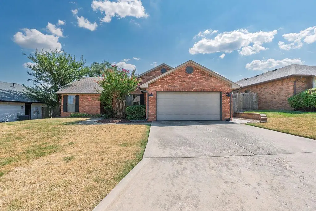1209 Castle Creek Street, Shawnee, OK 74804 - #1