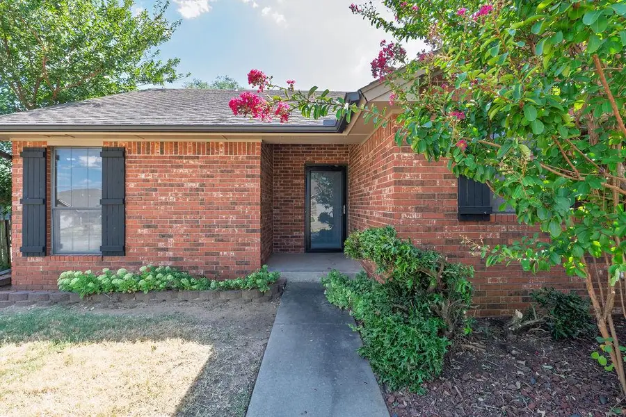 1209 Castle Creek Street, Shawnee, OK 74804 - #3