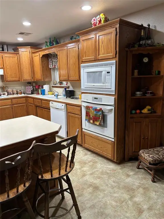 521 W Roh Street, Thomas, OK 73669 - #3