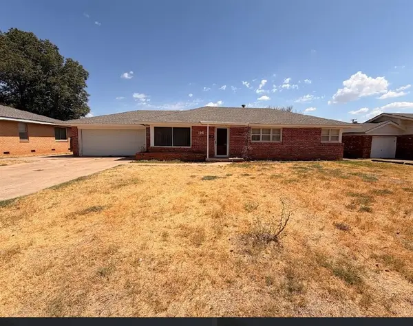 116 Sunset Street, Elk City, OK 73644