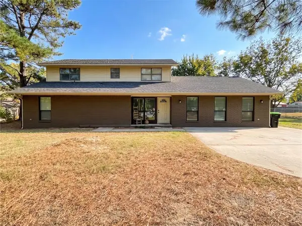 520 Adams Street, Holdenville, OK 74848