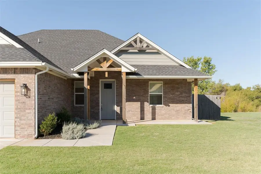 13613 Carlisle Crossing Drive, Yukon, OK 73099 - #2