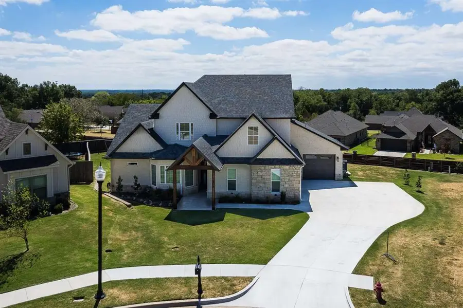 1909 Carleton Lane, Shawnee, OK 74804 - #2