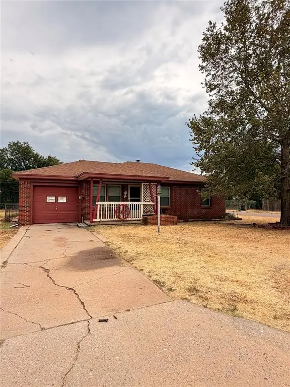 1300 N Park Avenue, Altus, OK 73521