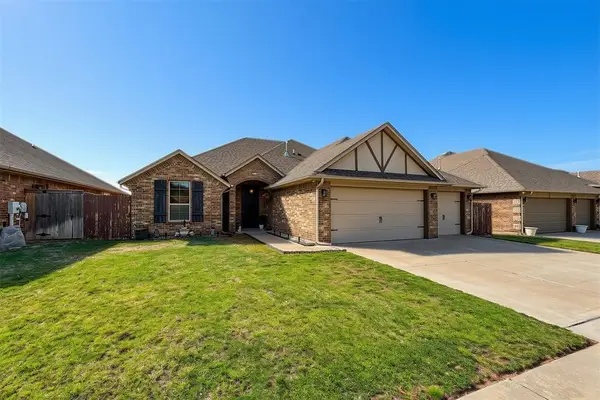 10917 SW 30th Terrace, Yukon, OK 73099