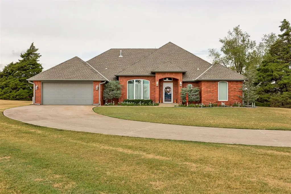 5009 Morgan Rd Ne, Piedmont, OK 73078 - #1