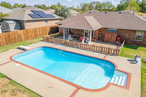 2204 Gray Dove Drive, Shawnee, OK 74804