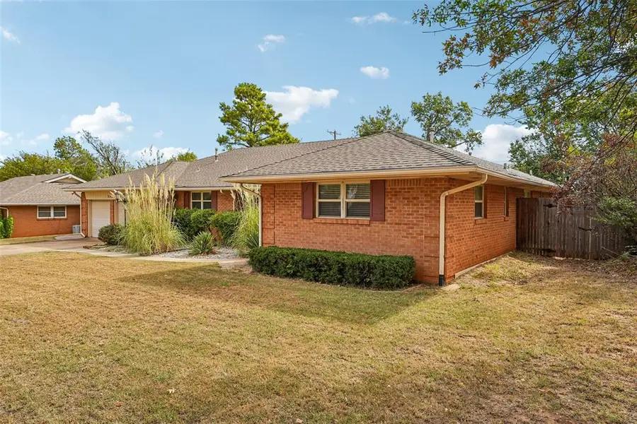 3500 Bella Vista Drive, Midwest City, OK 73110 - #3