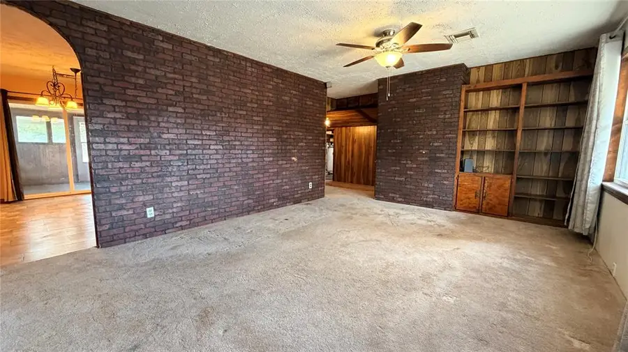 106 Baker Street, Shawnee, OK 74801 - #3