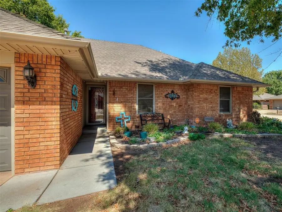 1425 Chimney Hill Road, Yukon, OK 73099 - #3