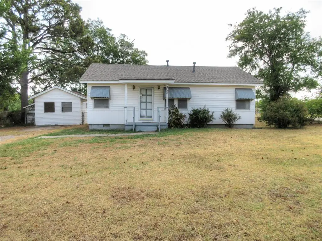 705 N Rangeline Street, Tecumseh, OK 74873 - #1