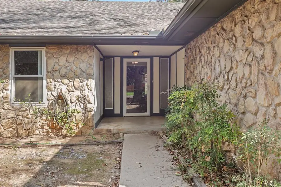 3905 Green Oaks Way, Edmond, OK 73034 - #3