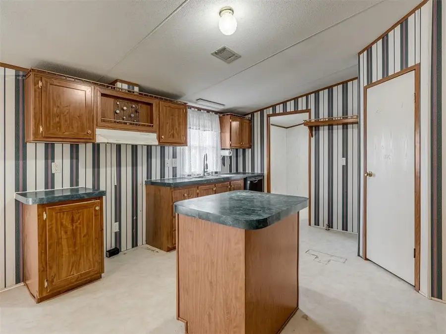 8990 E Tecumseh Road, Norman, OK 73026 - #3