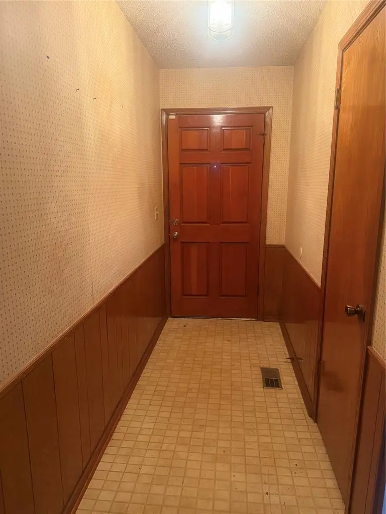 1113 NW 7th Street, Oklahoma City, OK 73170 - #3