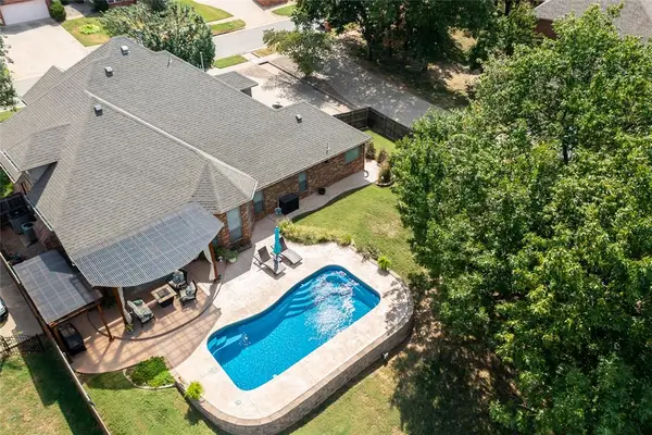 19509 Yearling Way, Edmond, OK 73012
