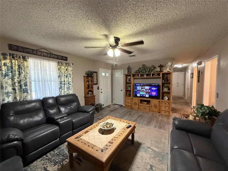327 S Mcclure Avenue, Pauls Valley, OK 73075 - #3