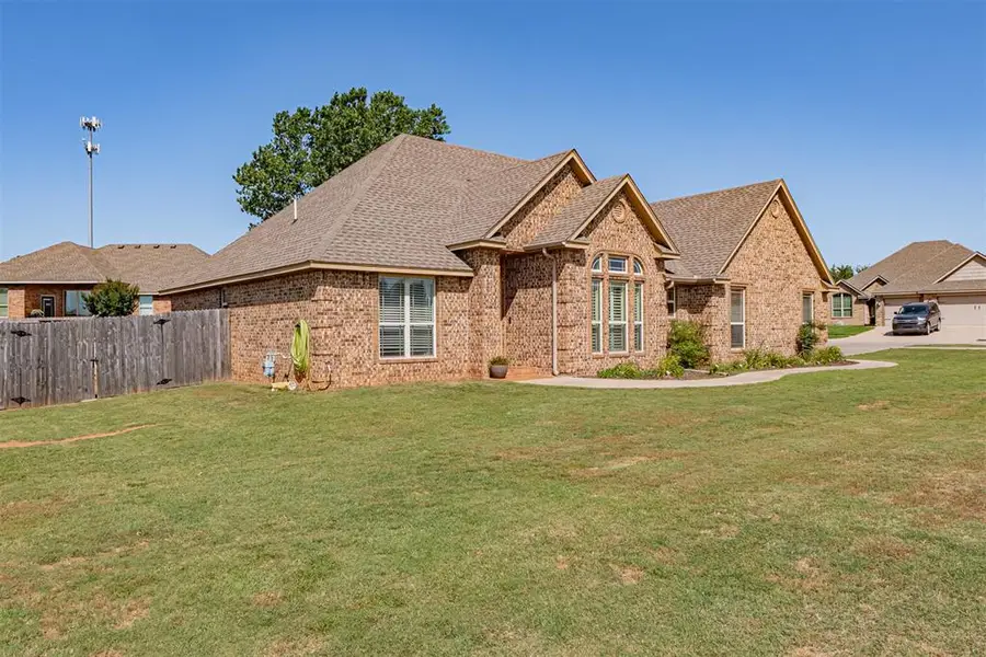 501 Cheltenham Trail, Blanchard, OK 73010 - #2
